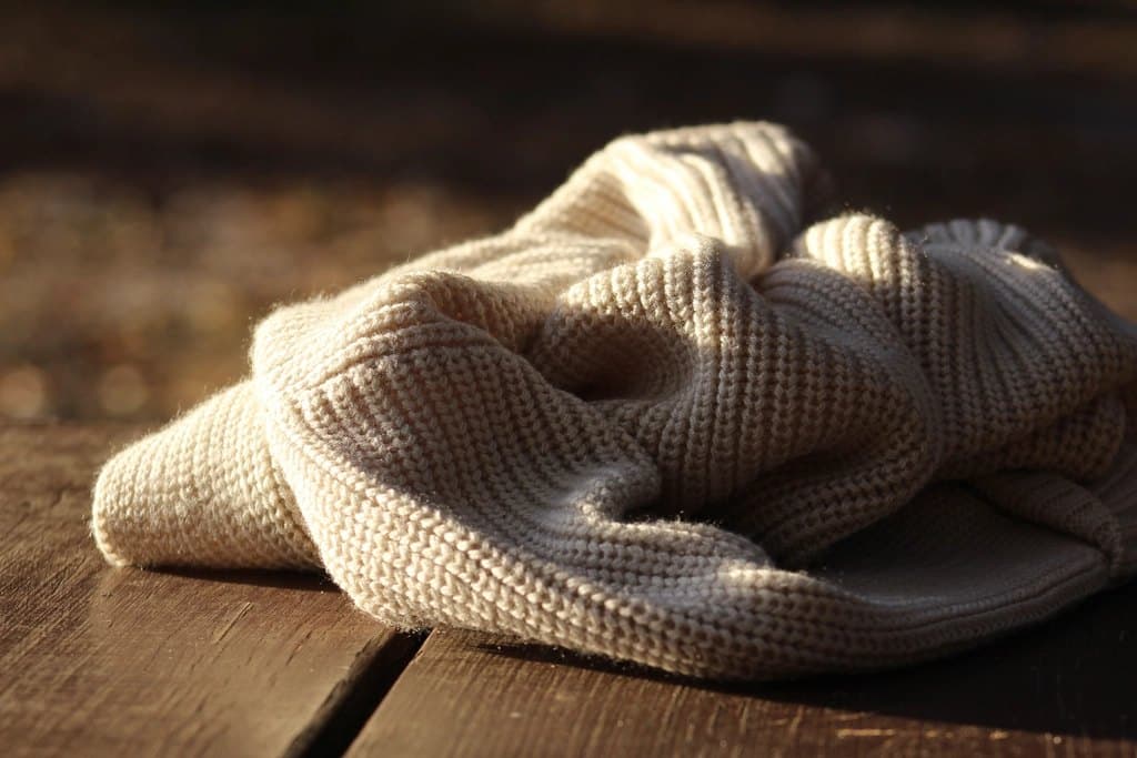 Ribbed Knit Throw